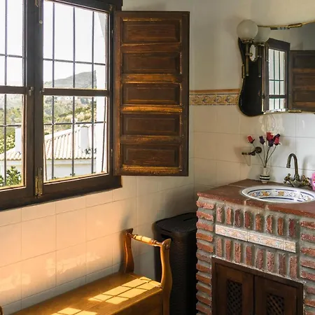 Winehouse With Big Pool, Bbq, Wifi, Close To Malaga Holiday home *