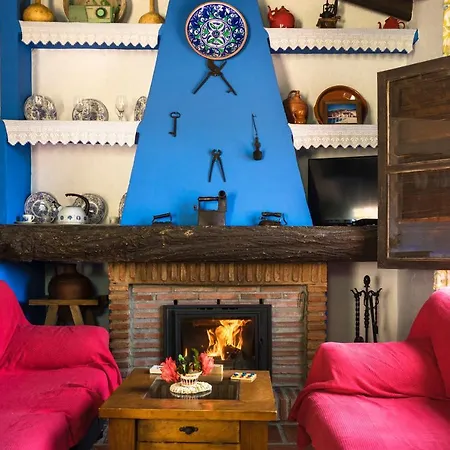 Winehouse With Fireplace&heating,bbq, Wifi, Pool, Close To Malaga בית נופש Borge