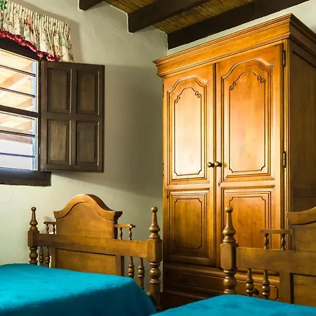 Winehouse With Big Pool, Bbq, Wifi, Close To Malaga
