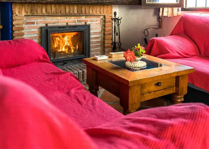 Hébergement de vacances Winehouse With Fireplace&heating,bbq, Wifi, Pool, Close To Malaga