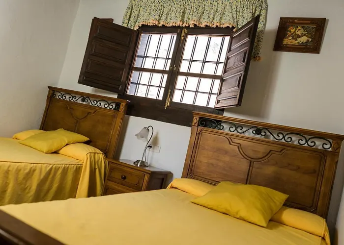 Winehouse With Fireplace&heating,bbq, Wifi, Pool, Close To Malaga